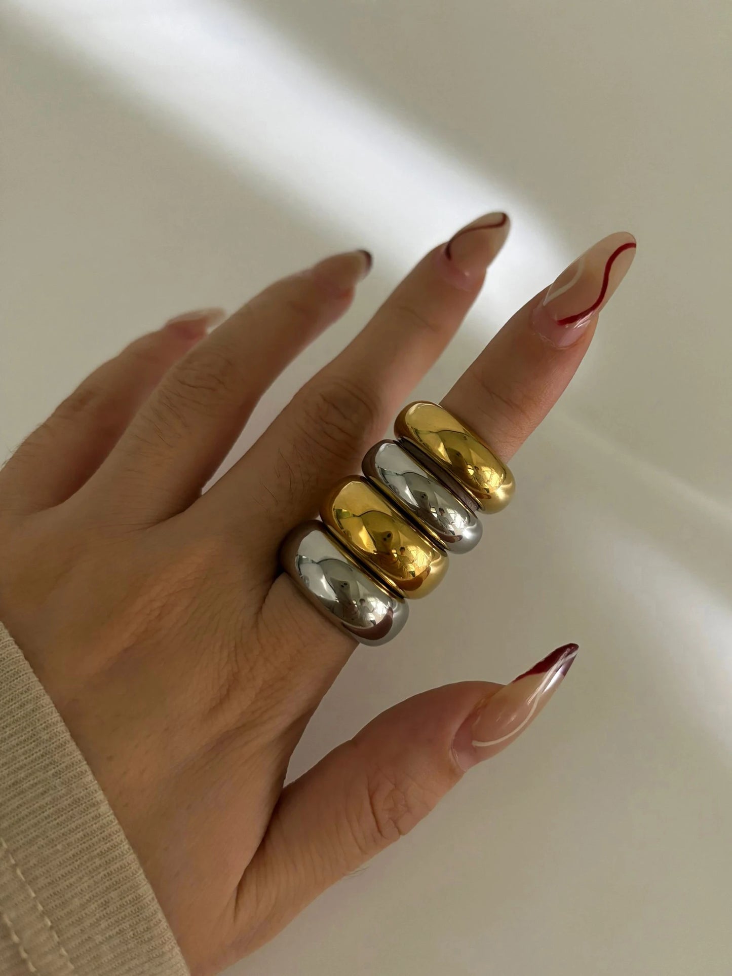 luckacco peri'sbox 8mm 10mm high polish 18k gold plated round chunky rings for women men smooth stainless steel minimalist party jewelry