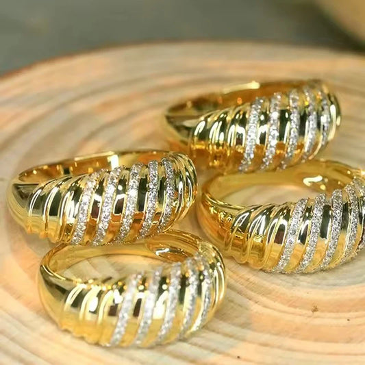 Luckacco daily picks Trendy Luxury Gold Color Ring Lady Shiny Zirconia Jewelry for Wedding Party Fashion Women Engagement Band Accessories