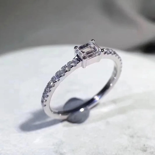 Luckacco daily picks Gorgeous Low-key Women Wedding Ring with Crystal Cubic Zirconia Exquisite Thin Band Female Finger-rings Statement Jewelry