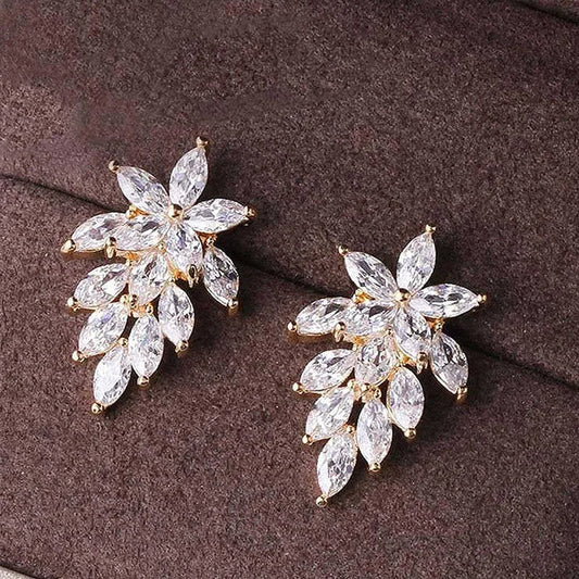 Luckacco daily picks Sparkling Women's Cubic Zirconia Stud Earrings Gorgeous Female Wedding Party Fashion Ear Piercing Accessories New Jewelry