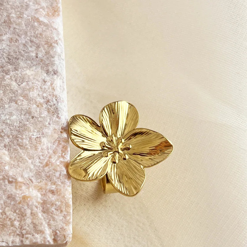 luckacco new gold color flower ring for women simple temperament party fashion trendy charm waterproof jewelry gifts