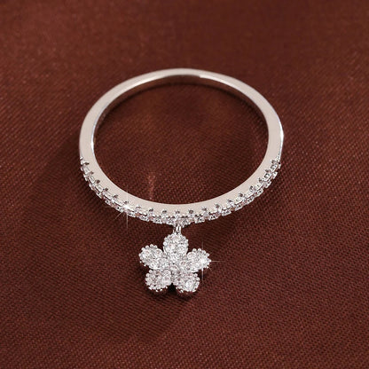 Luckacco Fashion Gracefully Synthetic Zirconia Women's Ring with Delicate Five-Leaf Flower Pendant