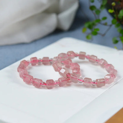 Luckacco Natural Strawberry Sugar Cube Single Circle Bracelet Versatile Pink Beaded Jewelry