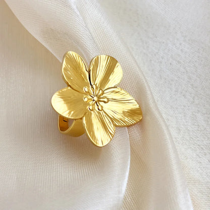 Luckacco New Gold Color Flower Ring for Women Simple Temperament Party Fashion Trendy Charm Waterproof Jewelry Gifts