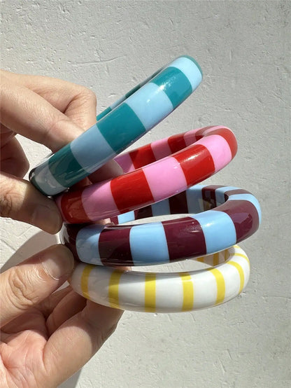 Luckacco Color-Blocked Striped Resin Bracelet Minimalist Dopamine-Hunting Girl Color Palette Stylish Charm Women's Layered Jewelry