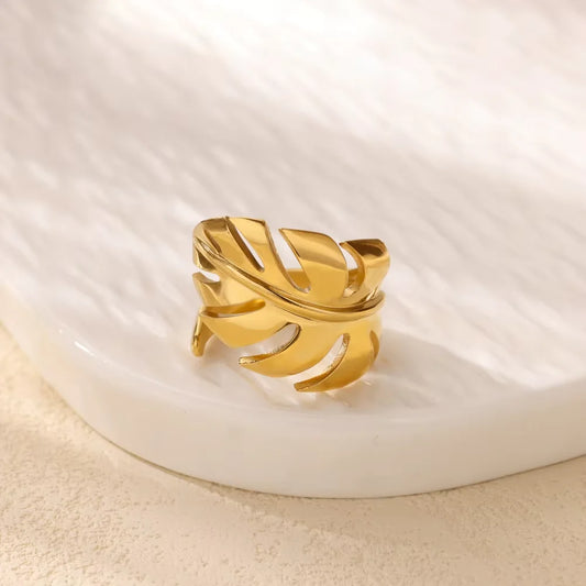 Luckacco Elegant Stainless Steel Big Bloom Flower Rings For Women Gold Color Sun Starfish Open Ring Finger Jewelry Wedding Her Gift Punk