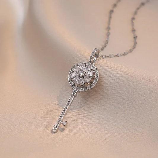 Luckacco Fashion Vintage Zircon Key Pendant Necklaces for Women Classic Stainless Steel Jewelry Accessories Gifts for Lover QXL0456