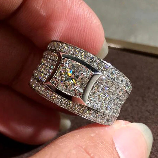 Luckacco daily picks Brilliant Rings with Dazzling Cubic Zirconia Gorgeous Gentle Trendy Accessories Delicate Jewelry for Wedding Engagement