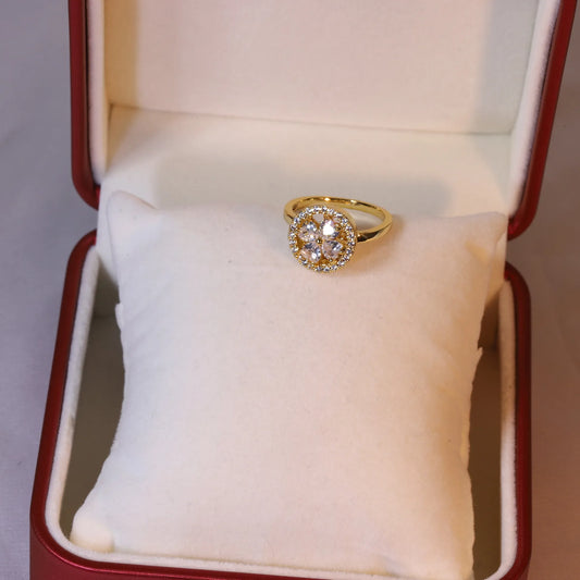 Luckacco Luxury Zircon Four-leaf Clover Rotating Ring Lucky Transfer Jewelry Gift for Children Tik Tok Same Style for Women for Friends