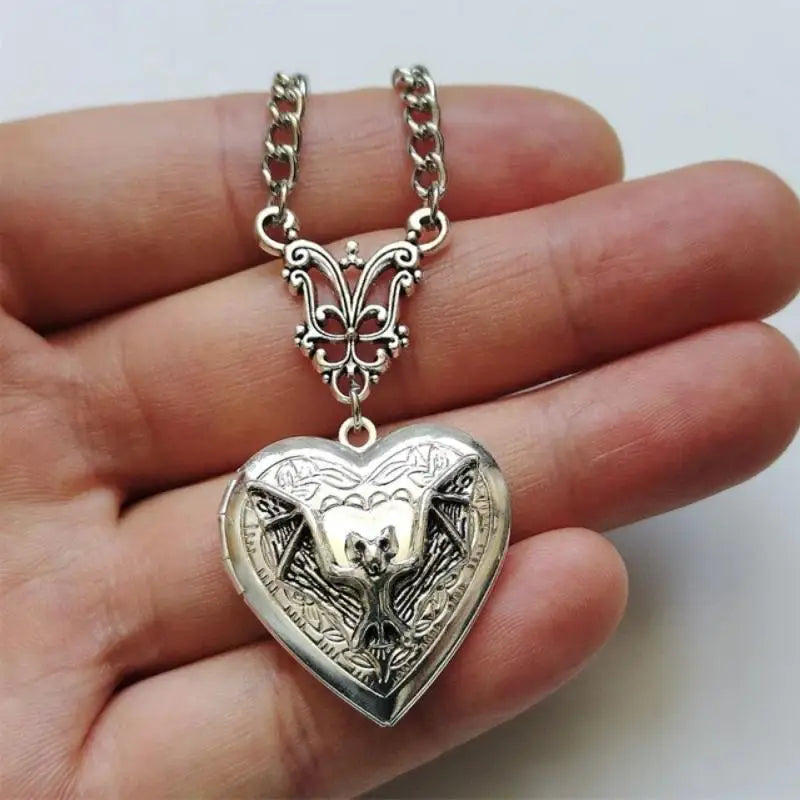 luckacco hip-hop retro silver color stainless steel bat relief stereo heart pendant necklace for women men fashion rock jewellery gifts