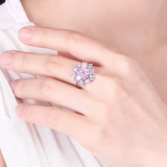 Luckacco New Women Geometric Flower Ring Female Light Luxury Charm Crystal Stone Cherry Blossom Ring Jewelry Bagye Acier Inoxydable Femme