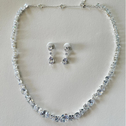 Luckacco Full Zircon V Shape Neckalce Earrings Set High Quality Jewelry Fashion Show Bling Crystal Bridal Jewelry Set Bridal Wedding Gift