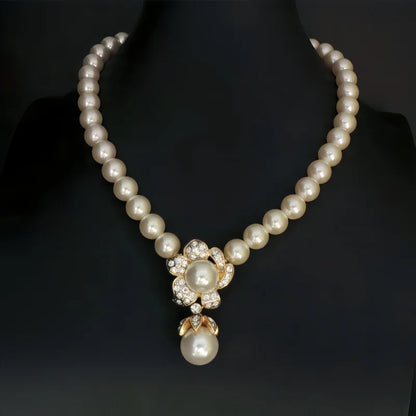 Luckacco Fashionable Retro Style Atmospheric Inlaid Zircon Flower Pendant Pearl Short Banquet Party Necklace Elegant And
