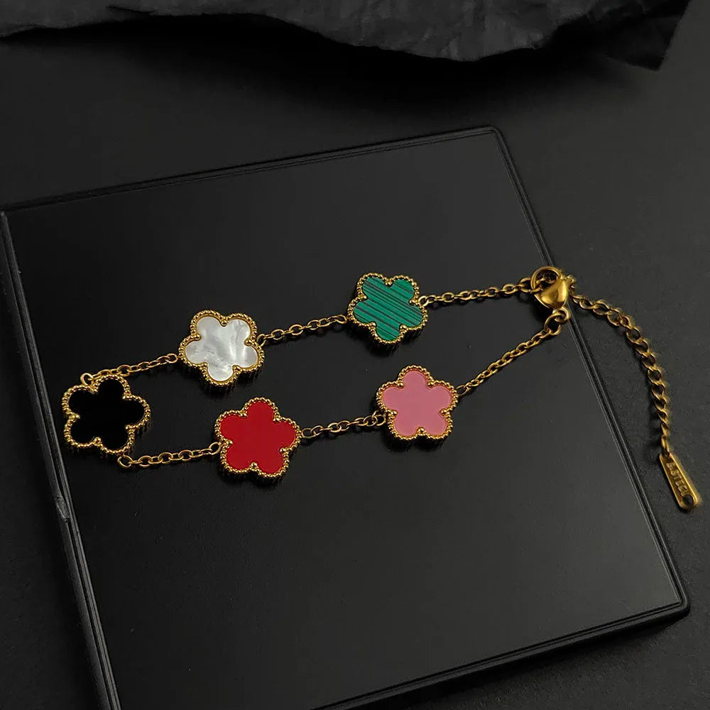 luckacco mussel five-leaf plum blossom stainless steel women's exquisite chain bracelet, 18k gold plated, light luxury, lucky jewelry