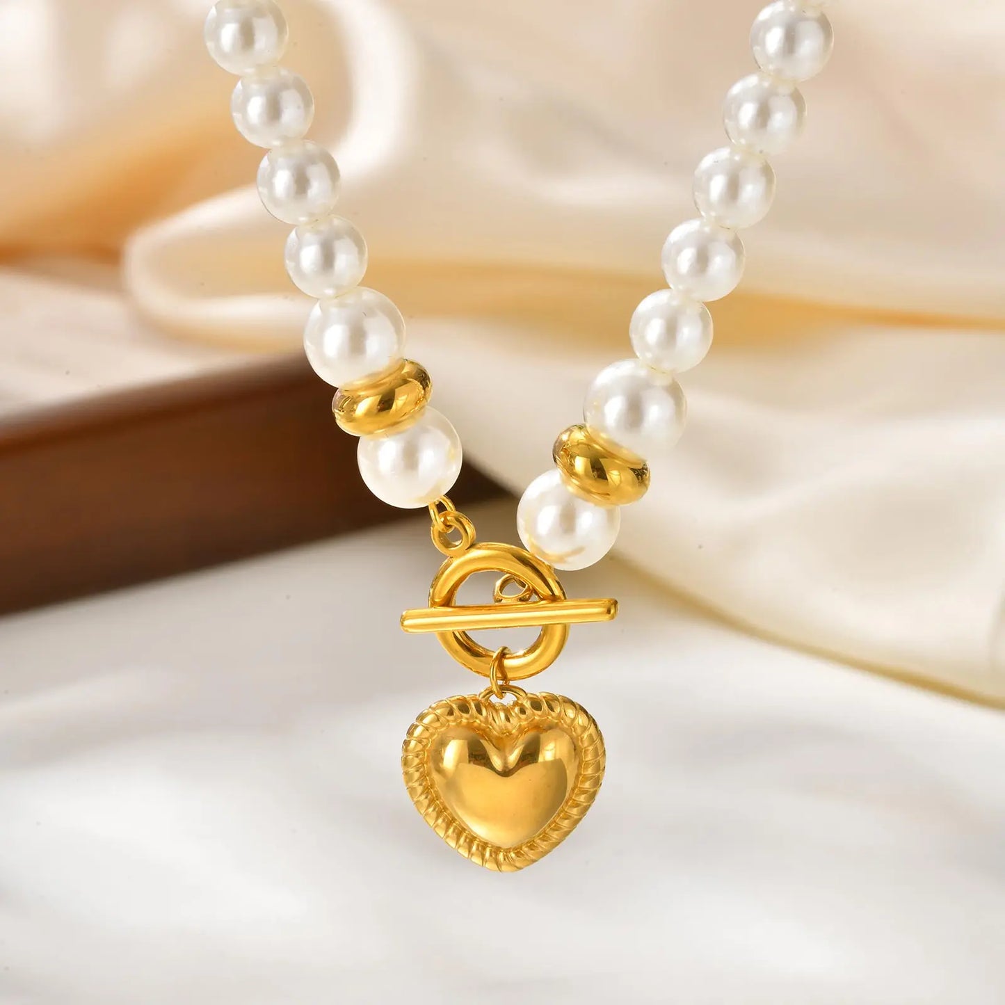 luckacco high quality imitation pearl beaded necklace, stainless steel ot buckle heart pendant choker, luxury statement jewelry for women