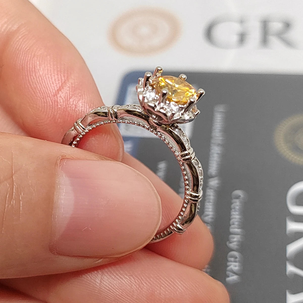 luckacco 100% true1ct yellow green moissanite vintage ring gra certificate passed diamond test women anniversary jewelry gift s925 silver