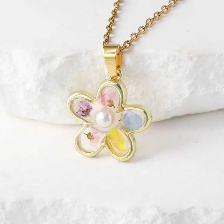 luckacco elegant dried flower charm necklace handmaking epoxy resin flowers necklace unique plant design series chain necklace