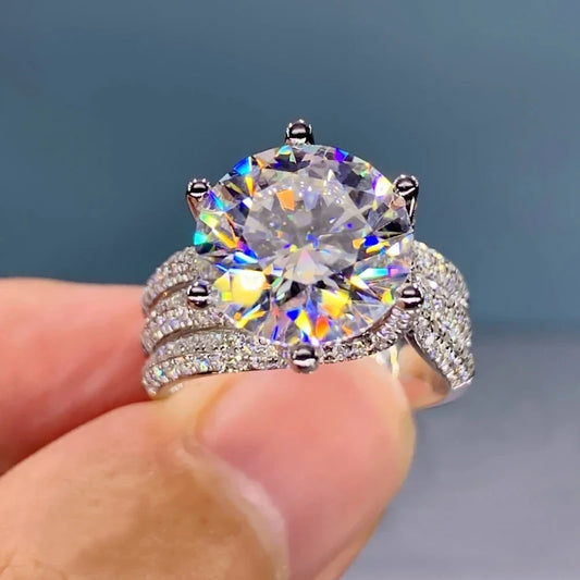 Luckacco New Fashion Luxury Sparkling Twisted Metal Inlaid Zircon Ring for Women's Daily Wear To Receptions Suitable for Wedding Banquets