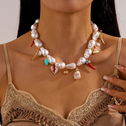 Luckacco ZAA Baroque Pearl Chain Necklace Shell Conch Heart Pendant Necklace for Women Bohemian Beach Vacation Neck Accessories