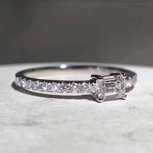 Luckacco daily picks Gorgeous Low-key Women Wedding Ring with Crystal Cubic Zirconia Exquisite Thin Band Female Finger-rings Statement Jewelry