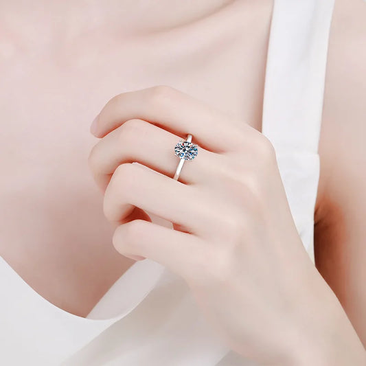 Luckacco D color moissanite ring pigeon egg 18K gold inlaid 2-carat row ring wedding ring moissanite ring platinum PT950 imprint