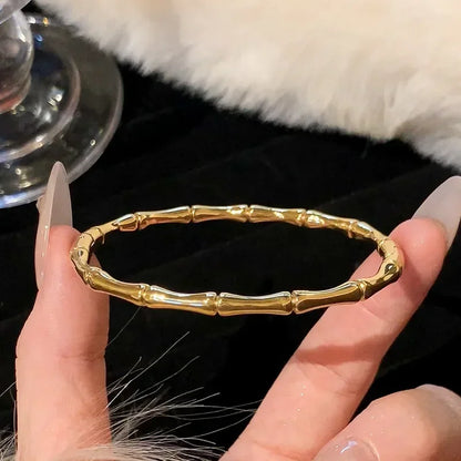 Luckacco Lucky Cute Colorful Five-Leaved Flower Stainless Steel Bracelets for Women Fashion Light Luxury Paty Jewelry Gifts